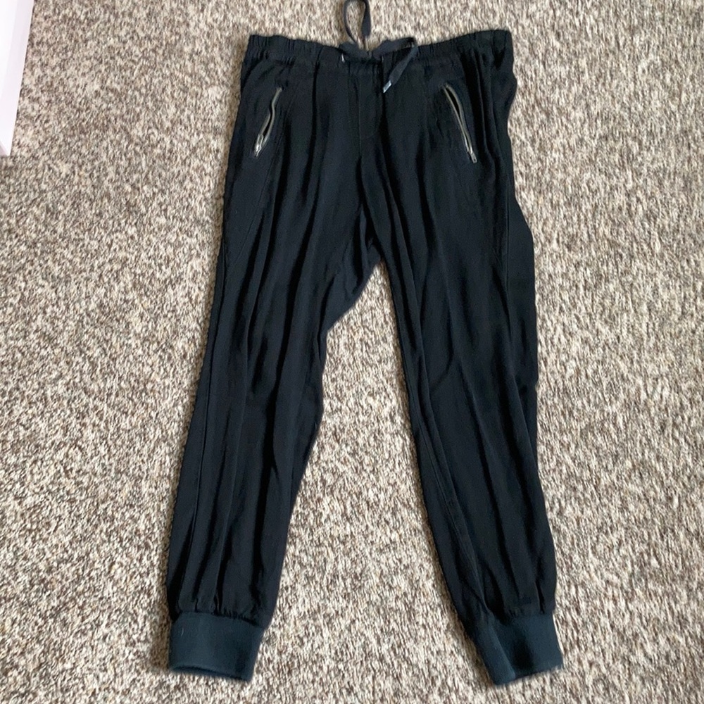 Super cute jogger!